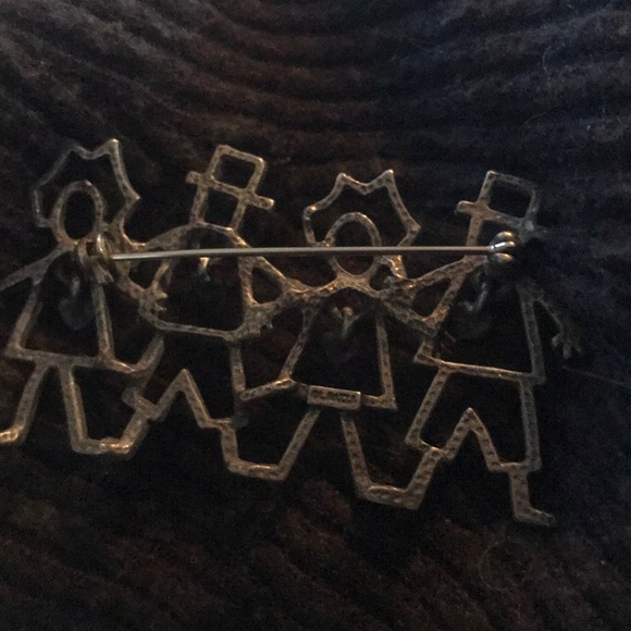L. Razza Brooch - Picture 2 of 3